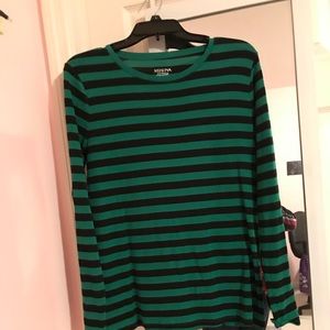 Women’s Large Merona Striped Tee.